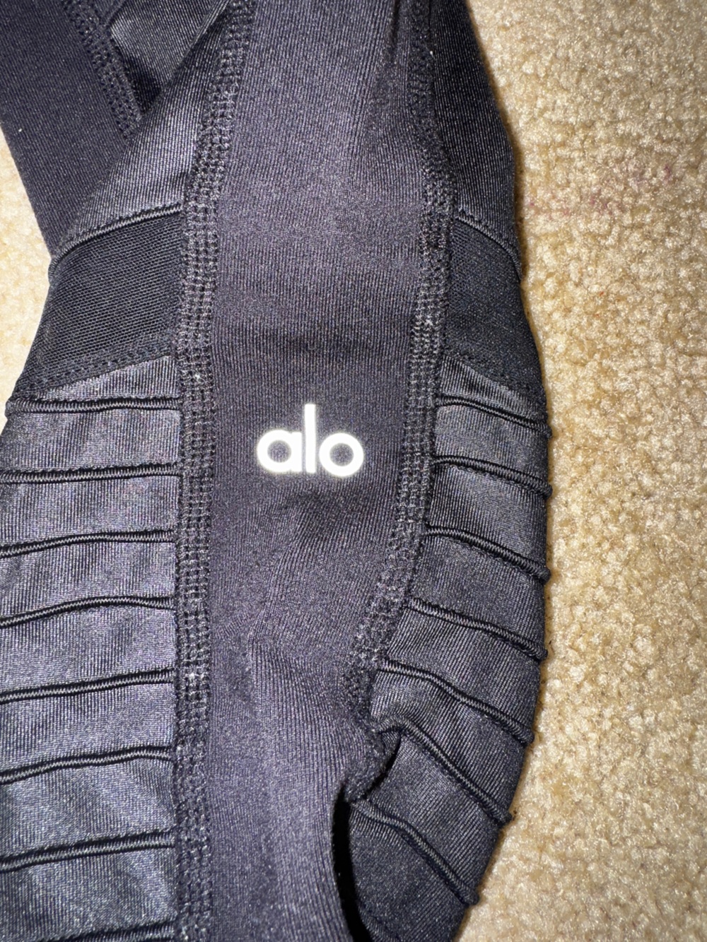 ALO Yoga Black High-Waist Leggings with Ribbed Paneled Detail - Picture 4 of 5